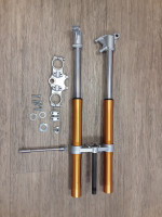 0325 / Neuwertig / Upside-Down-Gabel (USD) Motoflow